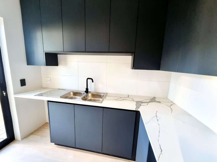 5 Bedroom Property for Sale in Sandown Western Cape